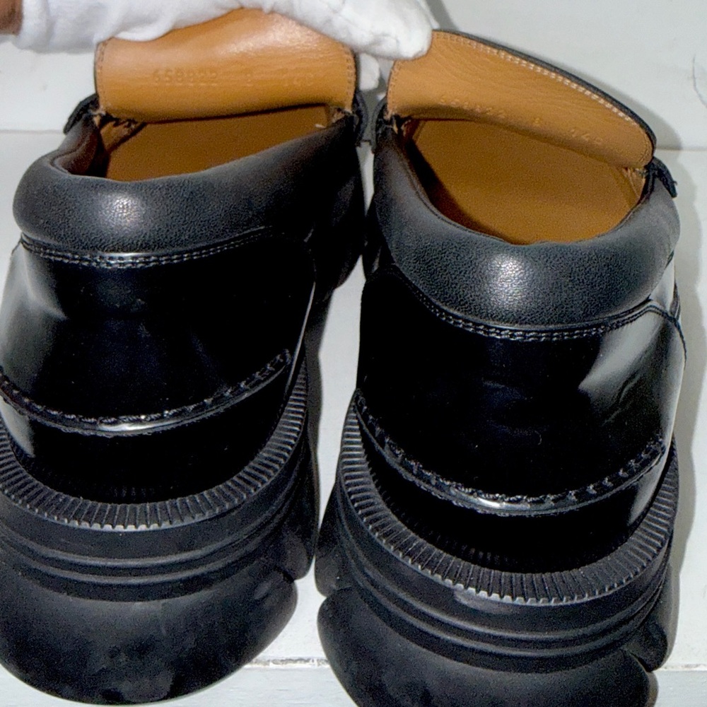 Authentic GUCCI Unisex Horsebit Leather Loafers - Picture 7 of 11